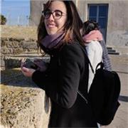 Insegnante laureanda di biologia e chimica