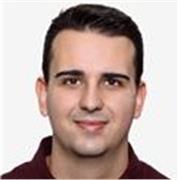 Soy Ingeniero Informático, actualmente trabajo como DevOps y Arquitecto Cloud, doy clases de informática programación adaptadas a tu nivel.Además soy docente de varios máster de informática de la Universidad CEU de Madrid