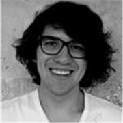 Maestro de español con experiencia en clases en línea y presenciales