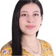 Profesora de lengua castellana y literatura, con experiencia en primaria y bachillerato