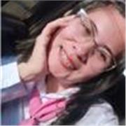 Profesora de Lengua y Literatura para en señar a adolescentes del secundario y alumnos de la carrera del profesorado