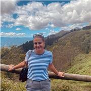 Profesora de apoyo escolar dirigidas a alumnos de primaria y secundaria