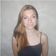 Alegre y nunca me rindo, por eso siempre consigo buenos resultados