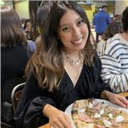 Profesora con nivel C2 imparte clases de inglés a alumnos de todas las edades. Además puede impartir preparación para la EVAU