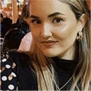 Profesora de apoyo escolar especialmente en primaria