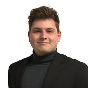 Bilingue anglais et franco-britannique, j’encourage l’esprit critique, la curiosité et l’autonomie.