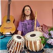 Guitar lessons for beginners and intermediate players, age 10