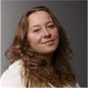 Profesora de teatro apta para todo tipo de muebles. Respetando de dónde parte uno, dando un espacio seguro y de cuidado