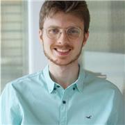 Offro lezioni di inglese per scuole elementari, medie e superiori.