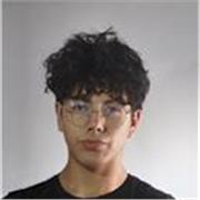 Estudiante de ciclos formativos con conocimientos en diferentes áreas y experiencia con el trato de niños. 
