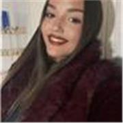 Joven estudiante con ganas de enseñar lo aprendido.