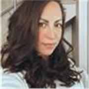 Sono un ingegnere meccanico aeronautico , e sono specializzata in tutte le materie scientifiche .