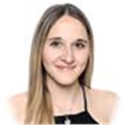 María. 22 años , clases para primaria y eso también.