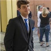 Profesor de matemáticas (aplicadas a las ciencias sociales en el caso de bachiller) de cualquier nivel Primaria-Bachiller