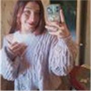 Profesora de apoyo y amigable para enseñar