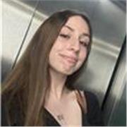 Profesora amable de apoyo para Primaria, con título en inglés y ganas de enseñar.