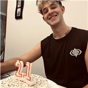 Monitor de ocio y tiempo libre con ganas de ayudar a los peques a estudiar y que no pierdan la ilusión de aprender un idioma nuevo