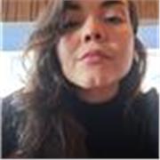 Soy profesora de Yoga especializada en meditación y movilidad física 