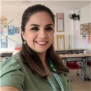 Profesora de español IB enseño a niños de 6 a 12 años de manera lúdica, con propósito y estrategias creativas
