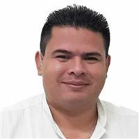 Maestro en Derecho Procesal Penal, nativo de Mérida Yucatán