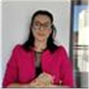 Profesora de Piano y historiadora del arte con más de 10 años de experiencia en docencia integral con visión holística