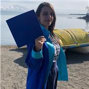 Sosyal Bilimler Öğretmenliği  lisansını tamamladıktan sonra  Eğitim Yönetimi  yüksek lisansını tamamlayarak  Uzman Öğretmen  unvanını aldım. Türkiye'deki çeşitli devlet okullarında 5 yıl görev yaptım.