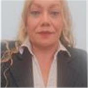 Profesora de Inglés y Español con amplia experiencia internacional en enseñanza para niños, jóvenes y adultos