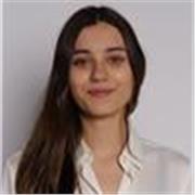 Llevo tres años impartiendo clases personalizadas de inglés a estudiantes de distintos niveles.