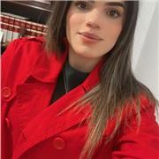 Soy una persona que me considero con mucha paciencia, a la que le gusta enseñar, y tengo experiencia ya que fue profesora.