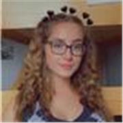 Soy una persona a la que la encanta ayudar a los demás y tengo un nivel nativo de inglés y español así que puedo dar clases a quien la necesite.