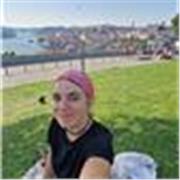 CONVERSACIONES EN ITALIANO PARA EXTRANJEROS Estudiante universitaria italiana licenciada. Participé en el programa Erasmus, me pe