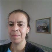 Ho studiato da bambina in Francia, ero con i miei genitori. Dopo ho contuniato di studiare in Marocco, ho la maturità in 1989, un diploma di secrétariat di diriczione superiore, un diploma di contabilità, un diploma d'informatica, un diploma di tecnico de