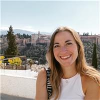 Soy una apasionada de la enseñanza. soy preparadora personal y entrenadora amo enseñar lo que sé. me gusta trabajar en equipo, consigo que la gente de mi alrededor se sienta acompañada y segura