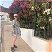 I give private lessons and I have experience to study at school in Ukraine, 15 years and I got a Certificate in Ireland as History