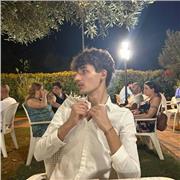 Si offre ripetizione online per ragazzi e bambini per tutte le materie di interesse