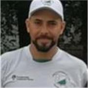 Profesor de futbol apto para todas las edades, con experiencia y formación en educación Física, conocimientos de desarrollo motor 