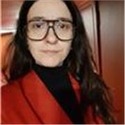 Ragazza di 34 anni  offre ripetizioni e aiuto compiti per bambini di scuola primaria e secondaria di primo grado per materie umanistiche e scientifiche. Esperienza nel settore