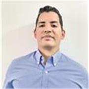 Profesor de comunicación para alumnos de 4to y 5to de secundaria