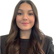 Una persona tranquila, me gusta enseñar a los demás, lo que mejor se me da es enseñar Lengua, Matemáticas e Ingles de primaria.