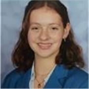 Étudiante en psychologie ayant vécu en Angleterre, j'espère pouvoir apporter mon soutien et faire aimer l'anglais aux plus jeunes.