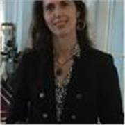 Docteure en littérature, professeure certifiée, conférencière et autrice