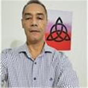 Professor particular, formado na Federação Russa, mestre em ciências e especialista em meio ambiente, professor de química