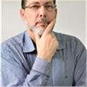 Professor e pedagogo dinâmico e experiente