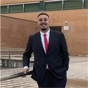 Profesor titulado en Educación Infantil y máster en Psicopedagogía.