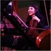 Lezioni di violino per allievi di tutte le età!
Un percorso musicale che sviluppa ascolto, disciplina e creatività.