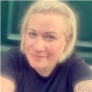 Avec une expérience de plus de dix ans en tant que chef de cuisine et  passionnée par mon métier . Je peux vous aider dans votre avancement et ou questionnements . Je suis à votre écoute