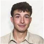 Profesor titulado en el grado de Filosofía. Con conocimientos tanto matemáticos como en otras áreas enfocadas a las humanidades.