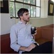 Profesor y Licenciado en Comunicación Social