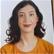 Profesora de inglés apta para la enseñanza del idioma en nivel B2. Poseo la titulación en Turismo por la Universidad de Sevilla.