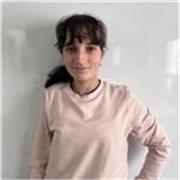 Soy una persona muy paciente, dinámica y con muchas ganas de ayudar a los más peques con sus deberes, lectura de asignatura.